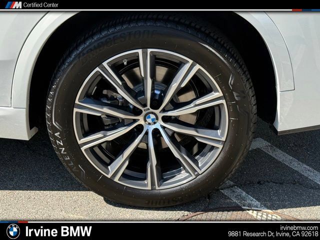 Used 2026 BMW X5 sDrive40i w/ M Sport Package RWD image 14