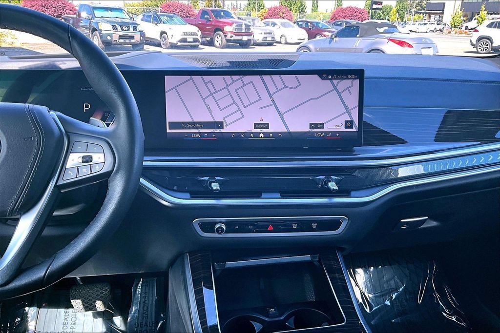 Used 2025 BMW X5 xDrive50e AWD/4WD image 8