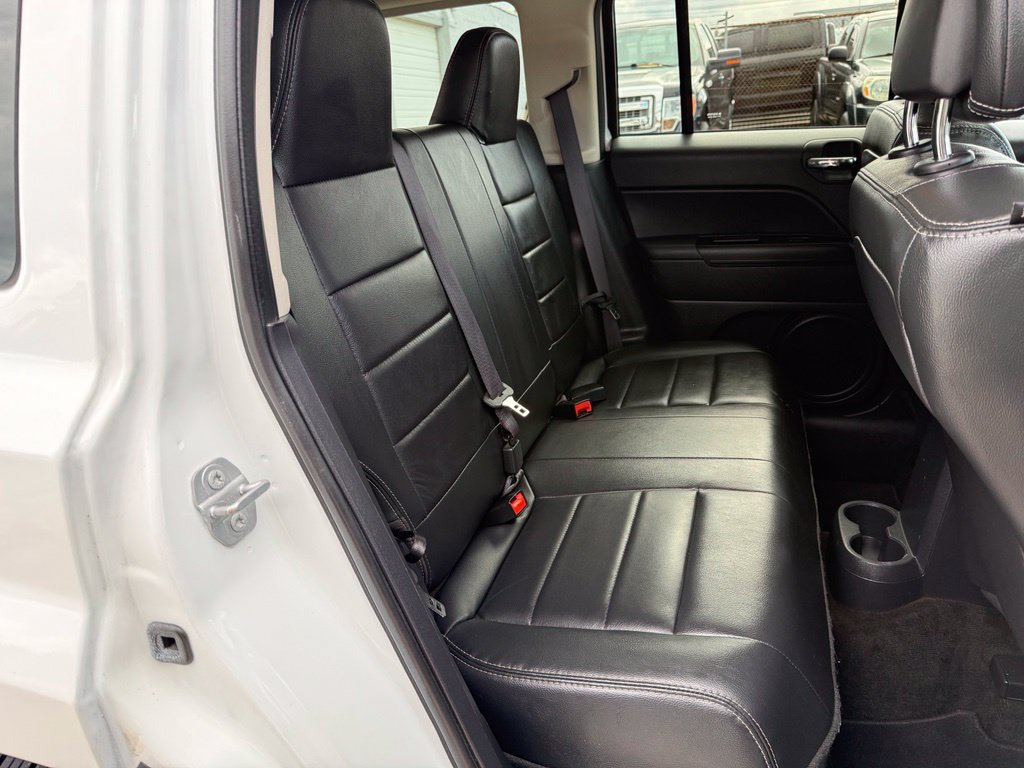 Used 2017 Jeep Patriot High Altitude AWD/4WD image 23