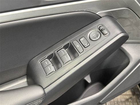 Used 2025 Acura Integra image 12