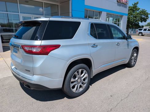 Used 2018 Chevrolet Traverse Premier AWD/4WD image 8