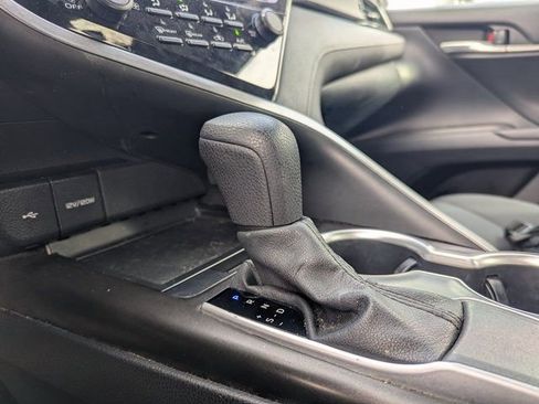 Used 2021 Toyota Camry LE image 13