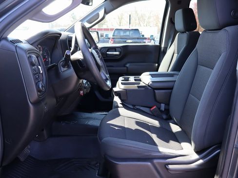 Used 2021 Chevrolet Silverado 1500 Custom Trail Boss w/ Safety Confidence Package image 3