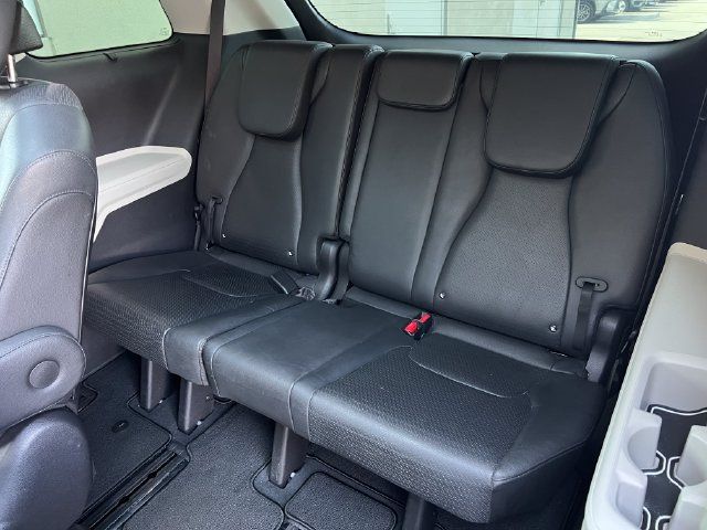 Used 2022 Kia Carnival SX Prestige FWD image 36