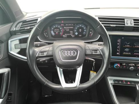 Used 2022 Audi Q3 2.0T Premium AWD/4WD image 32