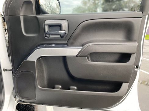 Used 2018 Chevrolet Silverado 1500 LT w/ All Star Edition AWD/4WD image 9