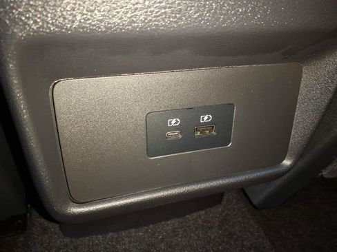Used 2022 Nissan Rogue SV AWD/4WD image 8