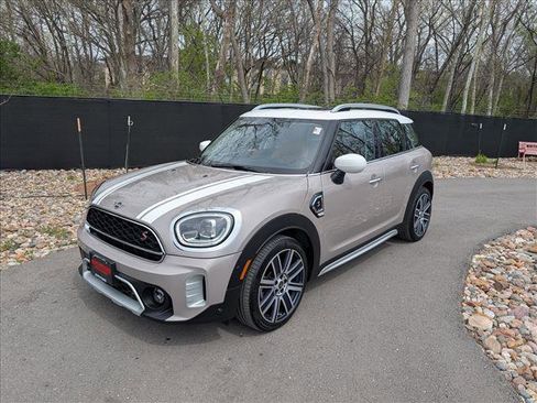 Used 2022 MINI Cooper Countryman S image 1