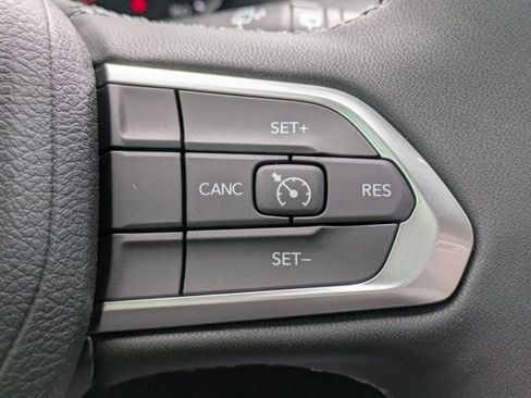 New 2026 Jeep Compass Latitude image 22