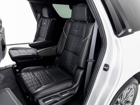 Used 2023 Cadillac Escalade V image 41