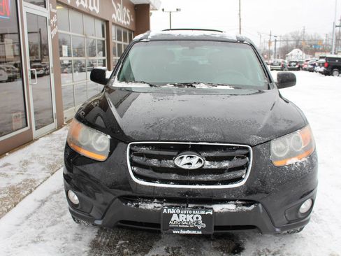 Used 2011 Hyundai Santa Fe Limited image 3