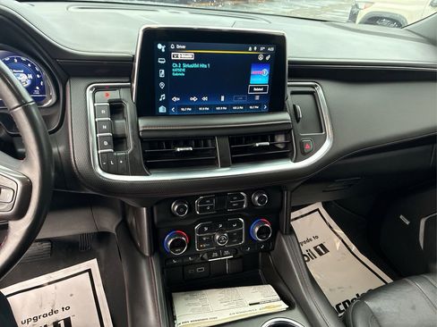 Used 2022 Chevrolet Suburban RST w/ Luxury Package image 26