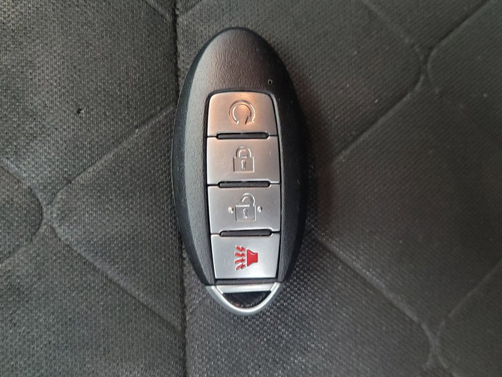 Used 2020 Nissan Kicks SV FWD image 32