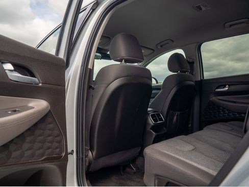 Used 2019 Hyundai Santa Fe SE AWD/4WD image 24