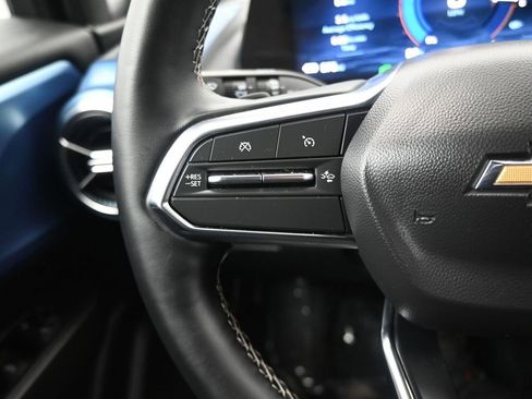 Used 2025 Chevrolet Equinox EV LT w/ Convenience Package image 23