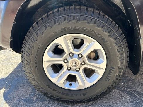 Used 2018 Toyota 4Runner SR5 w/ Convenience Package RWD image 14