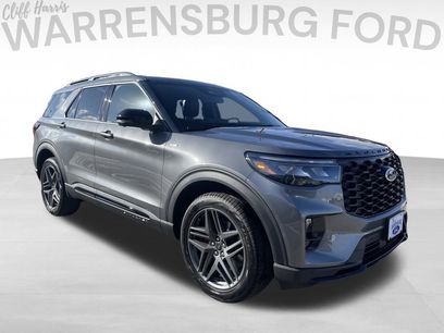 New 2025 Ford Explorer ST-Line w/ Premium Package