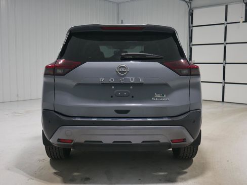 Used 2023 Nissan Rogue SL image 6