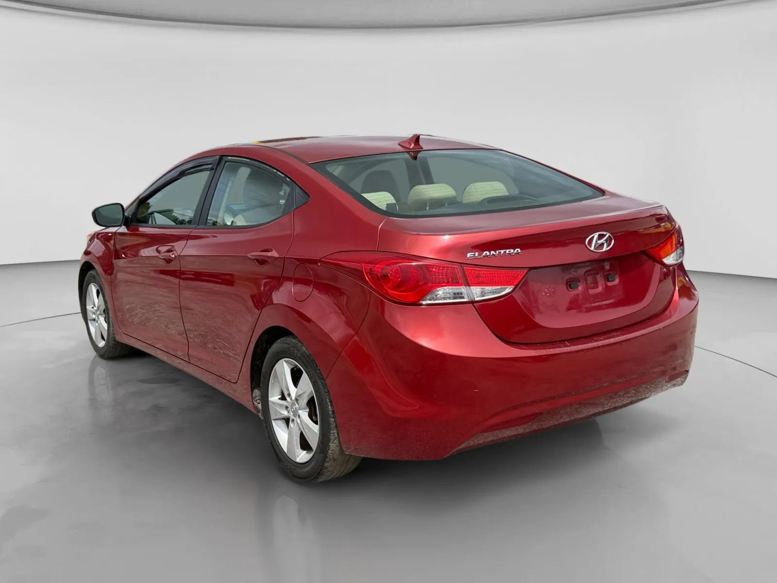 Used 2012 Hyundai Elantra GLS w/ Preferred Pkg 3 FWD image 3