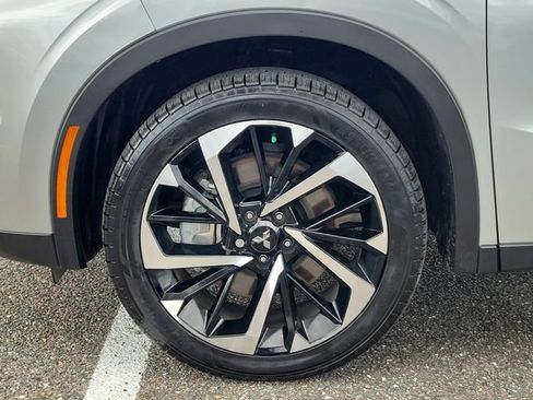 Used 2024 Mitsubishi Outlander SE FWD image 5