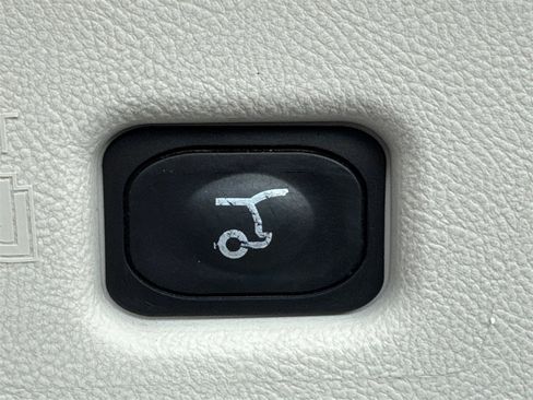 Used 2018 Lincoln MKX Black Label w/ Driver Assistance Package image 18