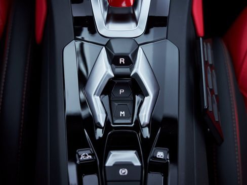 Used 2024 Lamborghini Huracan EVO image 56