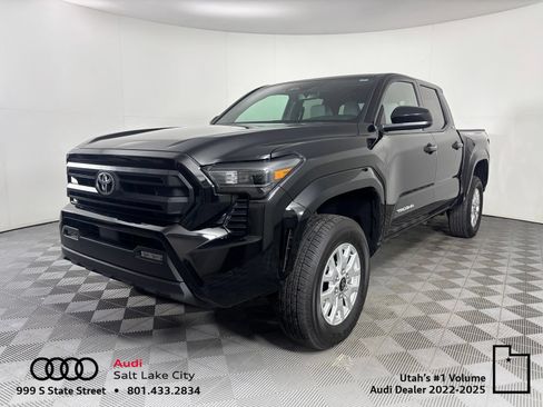 Used 2025 Toyota Tacoma SR5 AWD/4WD image 1