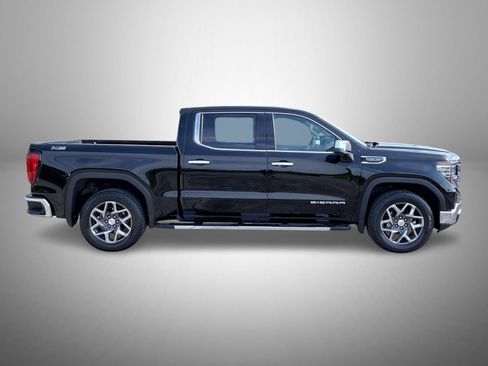 Certified 2023 GMC Sierra 1500 SLT w/ SLT Premium Package AWD/4WD image 4