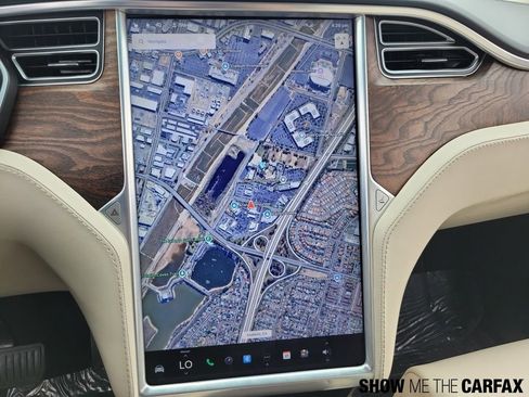 Used 2018 Tesla Model X 75D AWD/4WD image 28