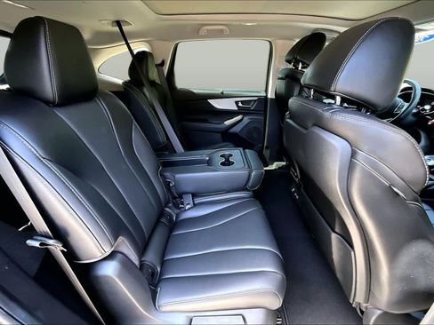 Certified 2024 Acura MDX FWD w/ Technology Package image 20