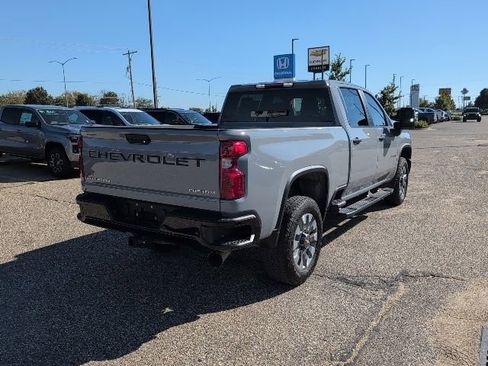 Used 2025 Chevrolet Silverado 2500 Custom w/ Custom Value Package image 19