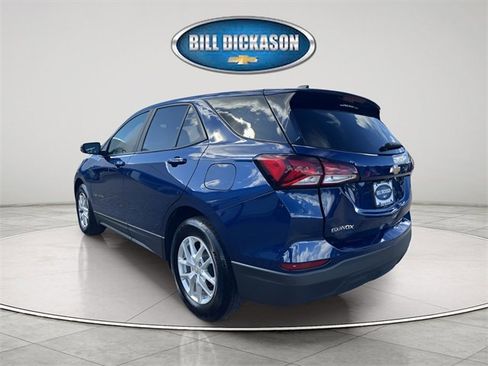 Used 2022 Chevrolet Equinox LS w/ LS Convenience Package image 5