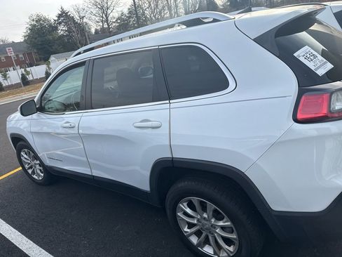 Used 2019 Jeep Cherokee Latitude w/ Popular Appearance Group image 6