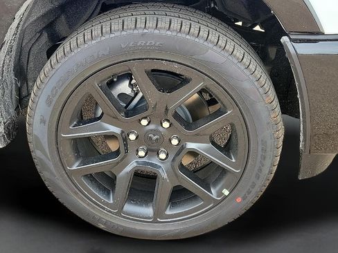 New 2026 RAM 1500 Laramie AWD/4WD image 7