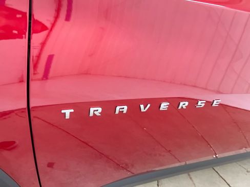 Used 2023 Chevrolet Traverse LT w/ LT Premium Package AWD/4WD image 28