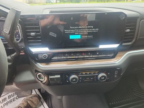 New 2025 Chevrolet Silverado 1500 LT image 19