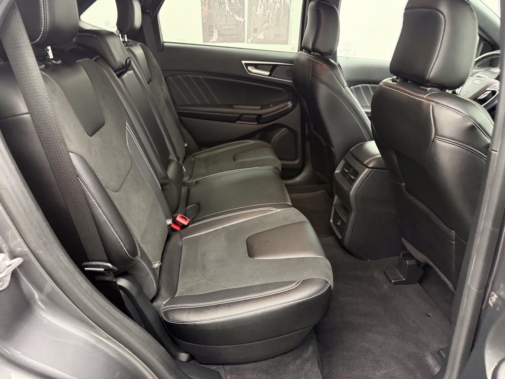 Used 2022 Ford Edge ST AWD/4WD image 39