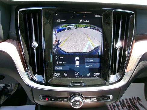 Used 2019 Volvo S60 T6 Inscription image 20