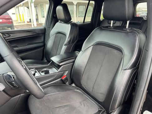 Used 2024 Jeep Grand Cherokee Altitude AWD/4WD image 19