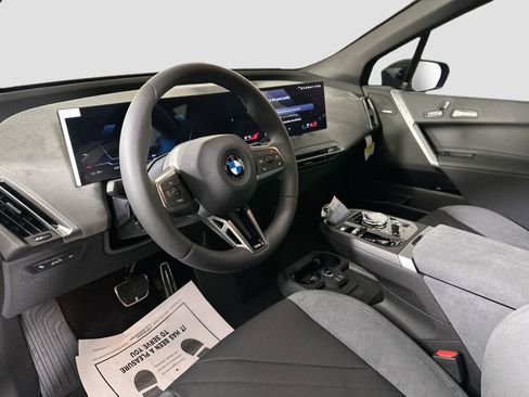 New 2026 BMW iX xDrive60 w/ M Sport Package image 9