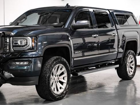 Used 2018 GMC Sierra 1500 Denali AWD/4WD image 10