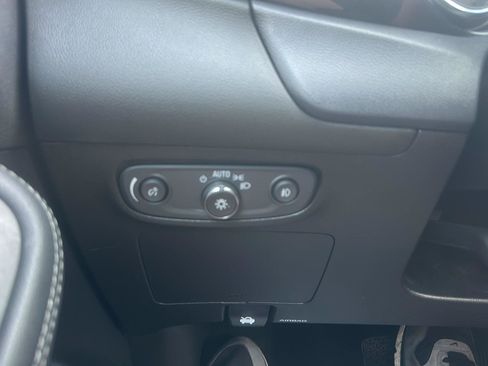Used 2021 Buick Encore GX Preferred FWD image 26