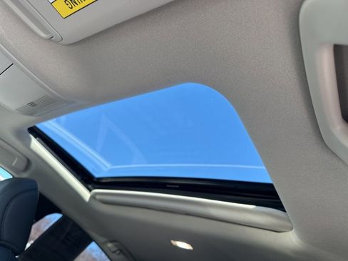 Used 2024 MAZDA MAZDA3 s image 11