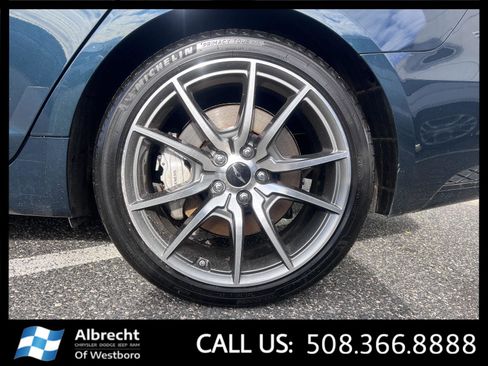 Used 2025 Genesis G70 2.5T image 32