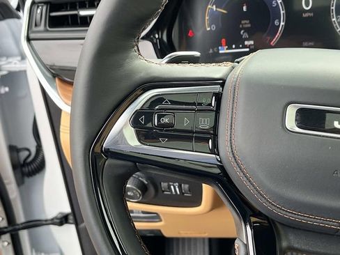 New 2026 Jeep Grand Cherokee Summit image 26