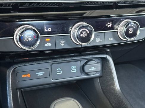 Used 2025 Honda Civic Sport image 21