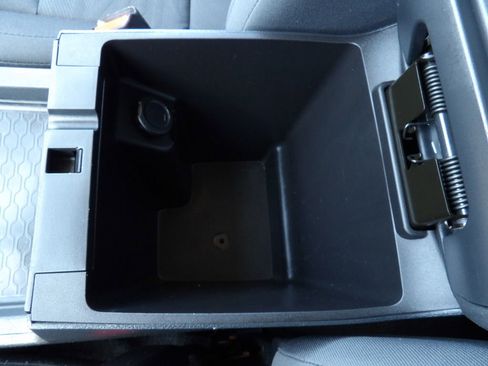 Used 2022 Nissan Frontier S image 30