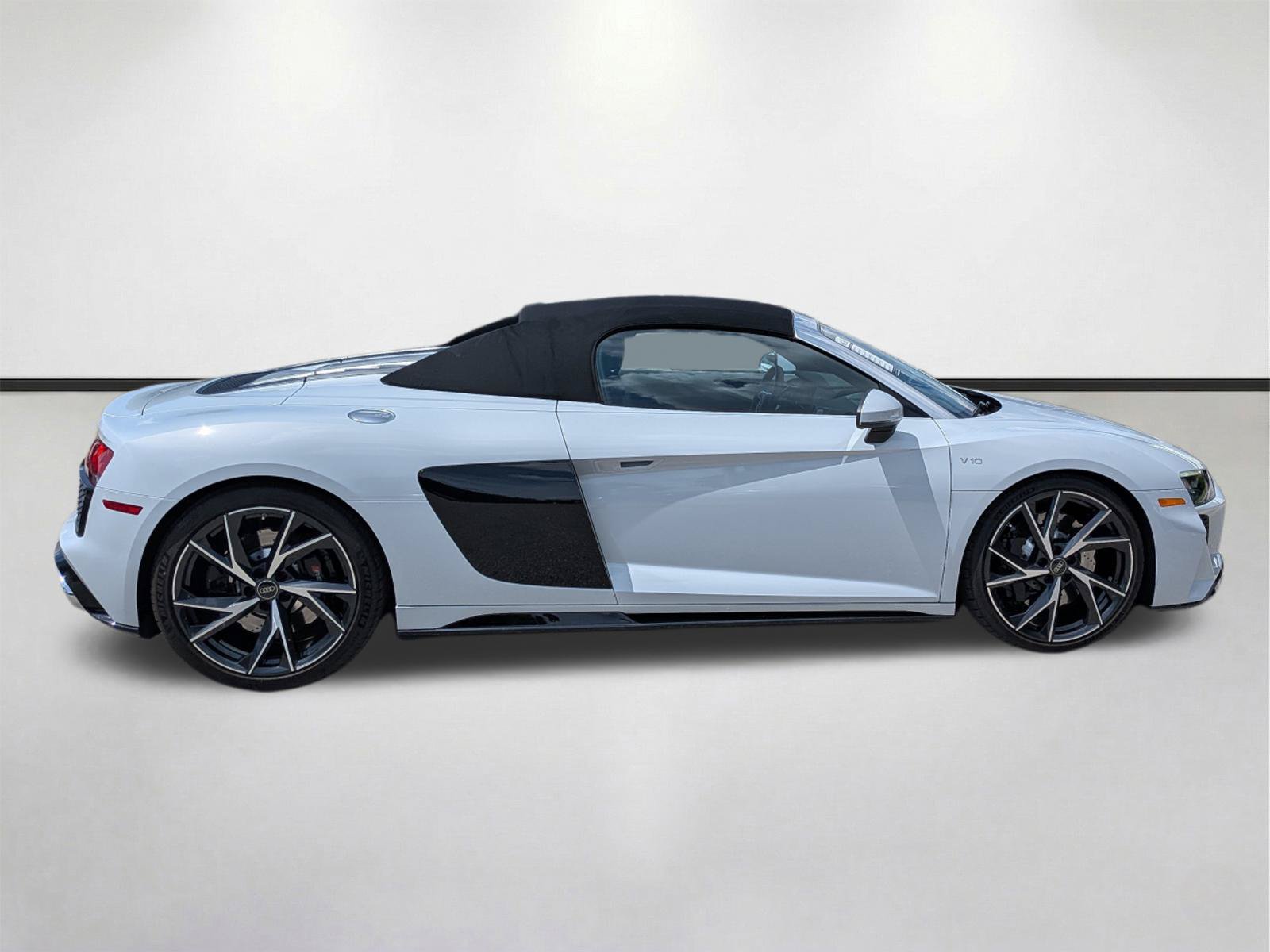 Used 2023 Audi R8 V10 performance RWD image 3