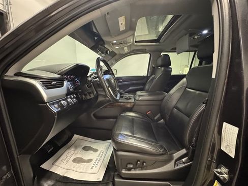 Used 2018 Chevrolet Suburban LT w/ LT Signature Package AWD/4WD image 20