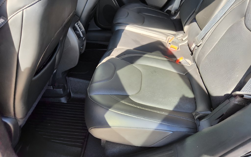 Used 2021 Jeep Cherokee High Altitude AWD/4WD image 26